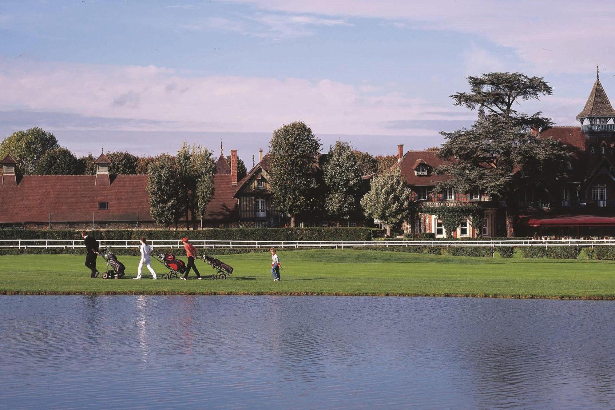 Hotel Renaissance Paris Hippodrome De St. Cloud