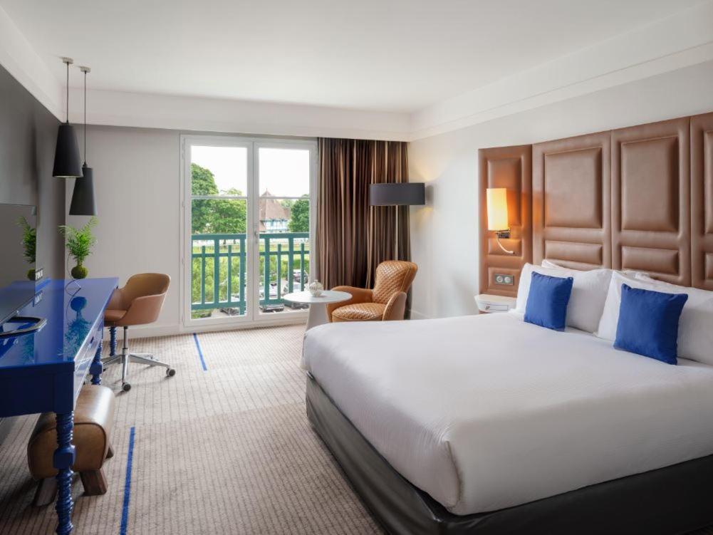 Hotel Renaissance Paris Hippodrome De St. Cloud